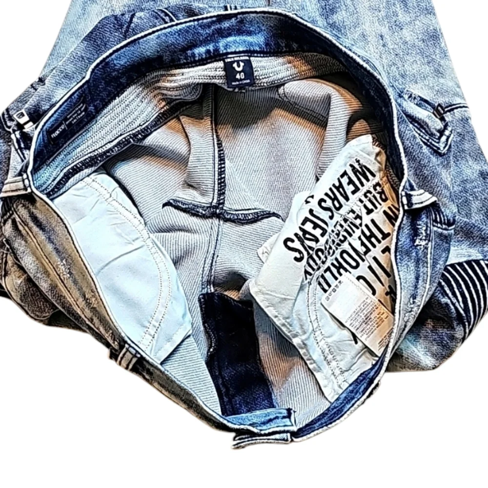 💥True Religion Blue Acid-Wash Rocco Rlxd Skinny Jeans. Men's Size: W40x34L